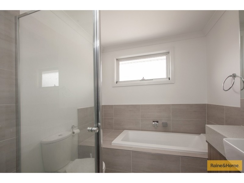 2B Anzac Avenue, Coburg North VIC 3058