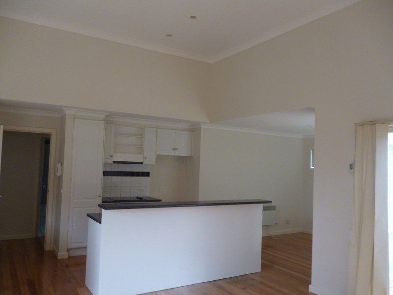 8 Gatehouse Place, Maribyrnong VIC 3032