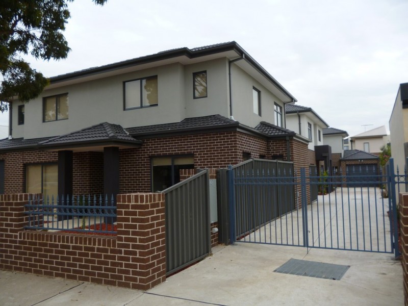2/8 Baird Street, Maidstone VIC 3012