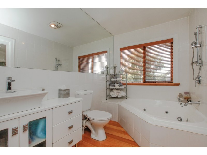 84 Raleigh Road, Maribyrnong VIC 3032