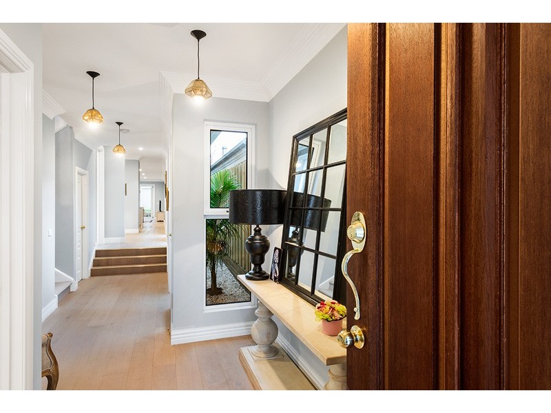 31 Bayswater Road, Kensington VIC 3031