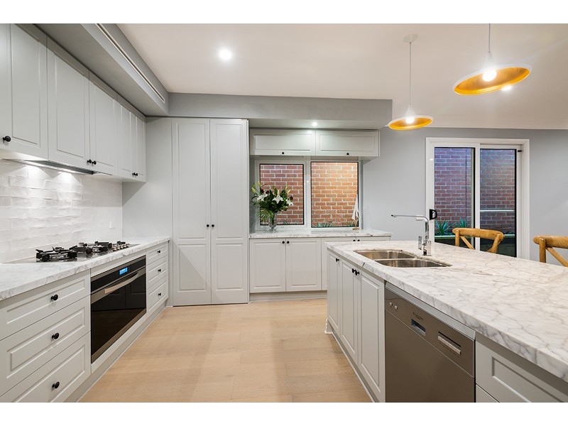 31 Bayswater Road, Kensington VIC 3031