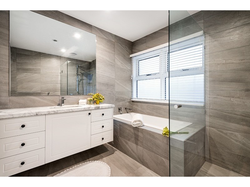 31 Bayswater Road, Kensington VIC 3031