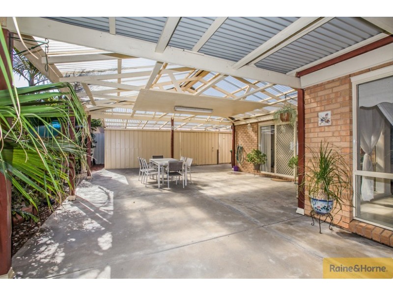 41 Edgbaston Parade, Caroline Springs VIC 3023