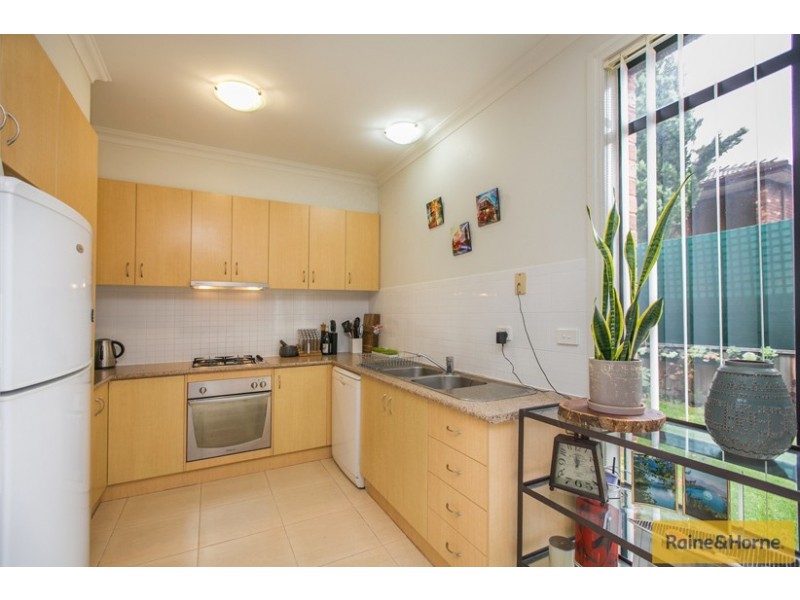 2/103 St Leonards Road, Ascot Vale VIC 3032