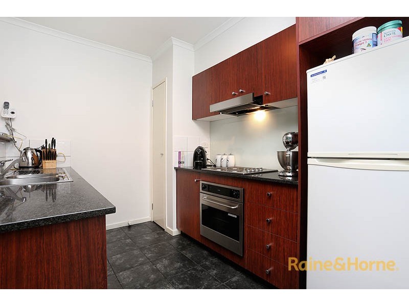 17 Ribbony Walk, Maribyrnong VIC 3032