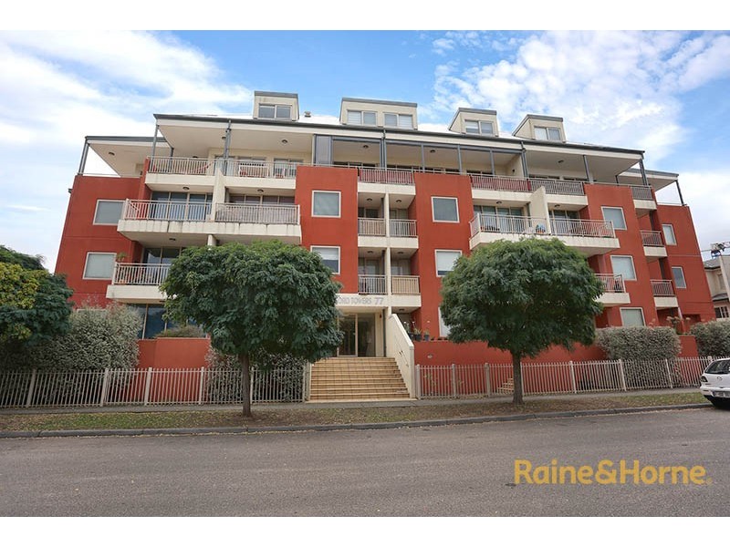 207/77 Village Way, Maribyrnong VIC 3032