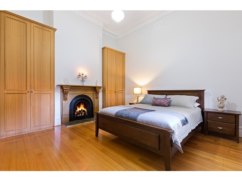 134 St Leonards Road, Ascot Vale VIC 3032