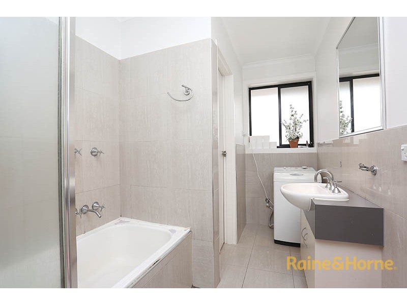 12/9 Churchill Avenue, Maidstone VIC 3012