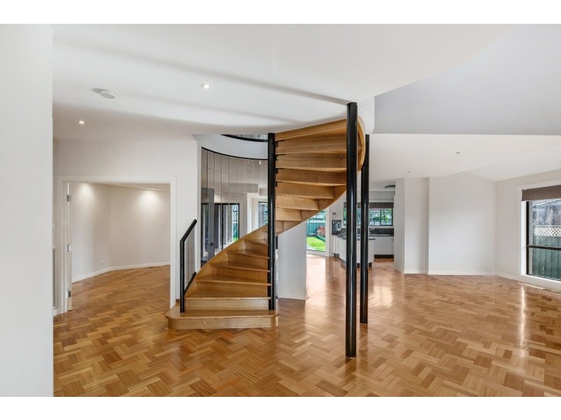 3 Murchison Avenue, Taylors Lakes VIC 3038