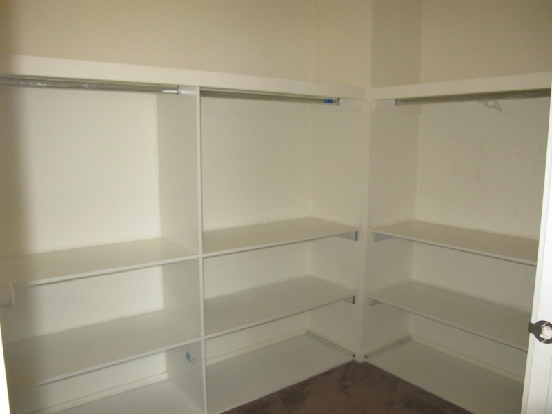 24 Kingston Drive, Taylors Hill VIC 3037