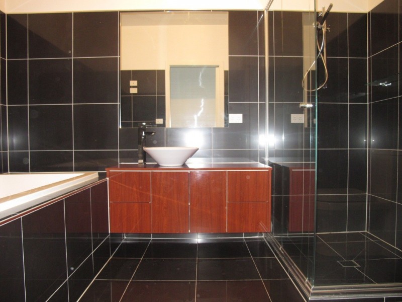 28 Grantham Parade, St Albans VIC 3021