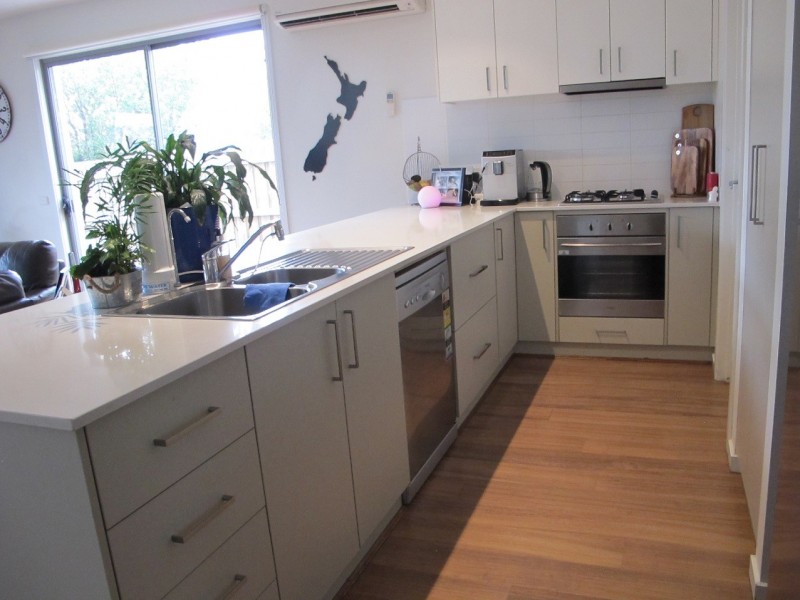 5/1-5 The Close, Caroline Springs VIC 3023