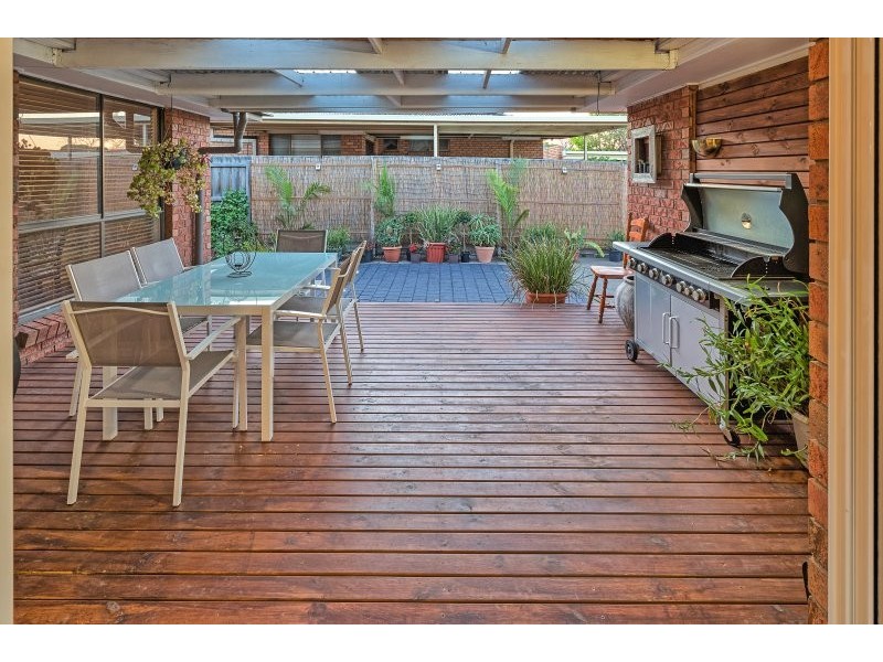 32 Aldershot Drive, Keilor Downs VIC 3038