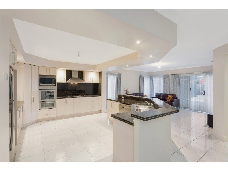 72 Watervale Blvd, Taylors Hill VIC 3037