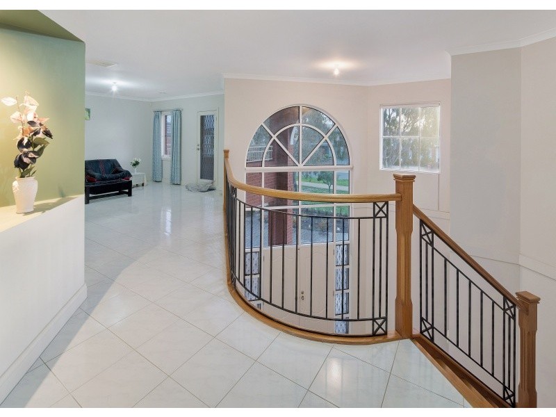 72 Watervale Blvd, Taylors Hill VIC 3037