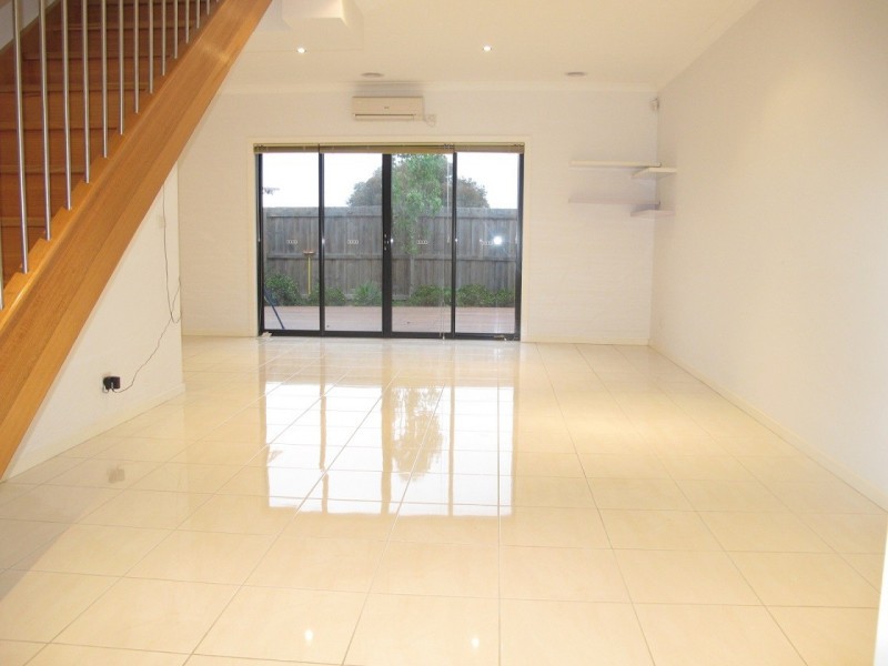 5/6-8 Glendenning Street, St Albans VIC 3021