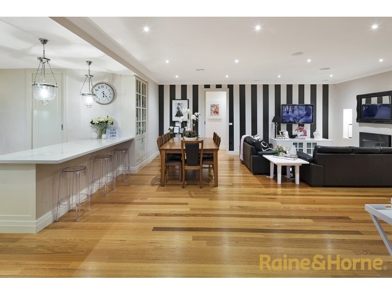 66 George Street, Taylors Hill VIC 3037