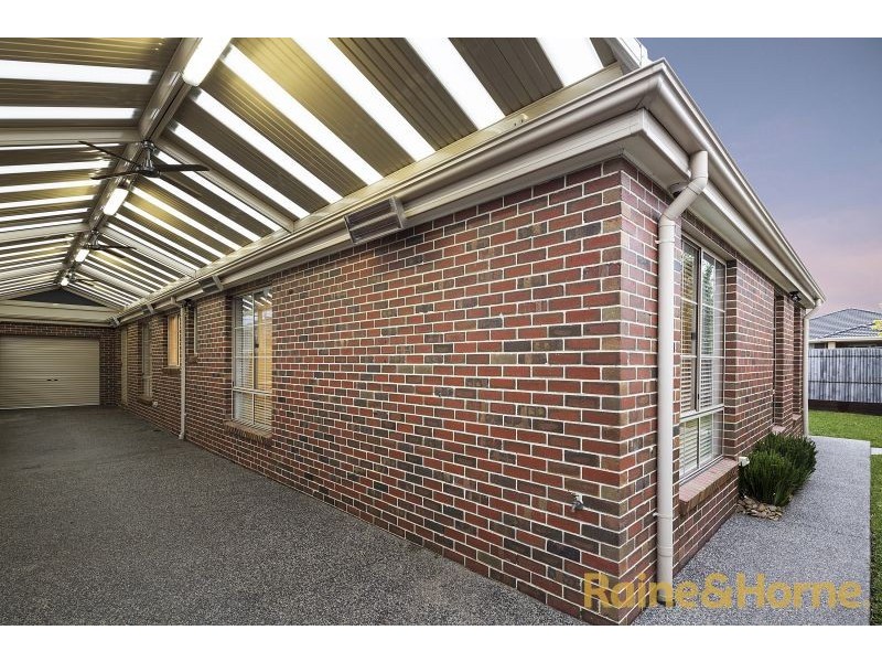 66 George Street, Taylors Hill VIC 3037