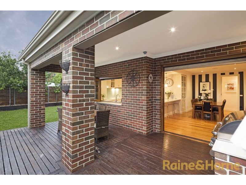 66 George Street, Taylors Hill VIC 3037