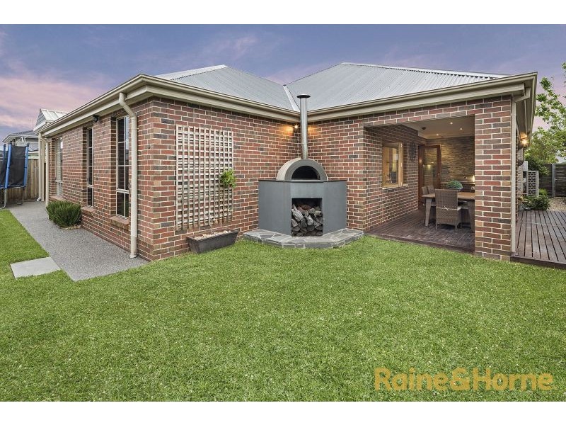 66 George Street, Taylors Hill VIC 3037