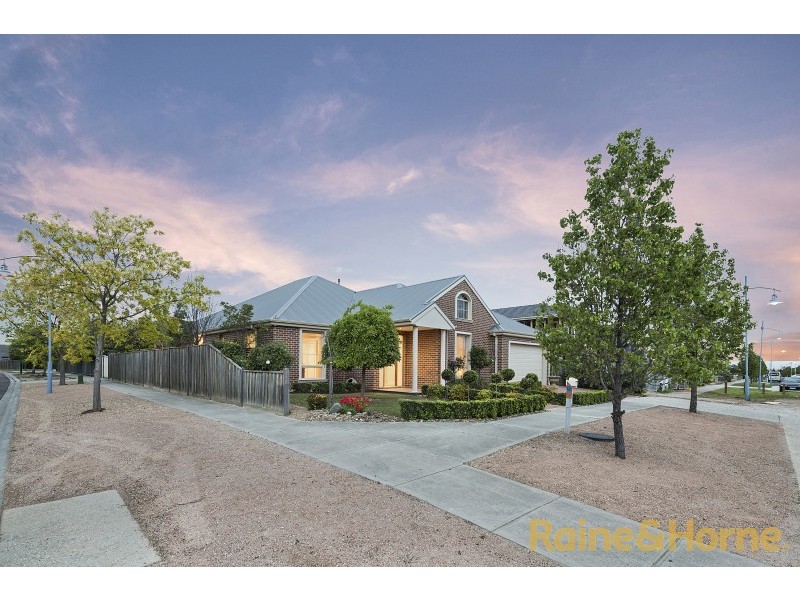 66 George Street, Taylors Hill VIC 3037