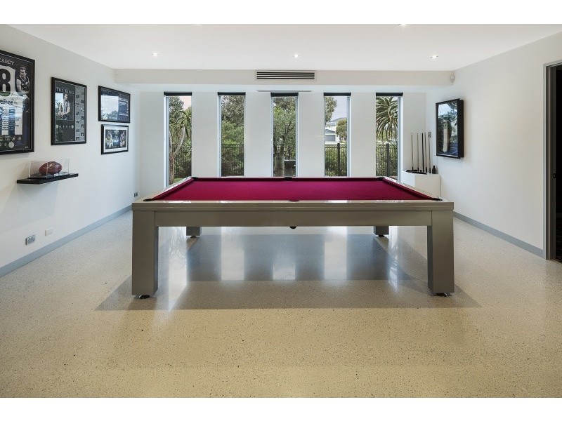 25 Glenmaggie Chase, Caroline Springs VIC 3023