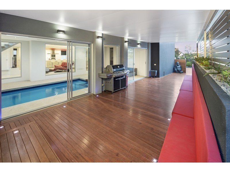 25 Glenmaggie Chase, Caroline Springs VIC 3023