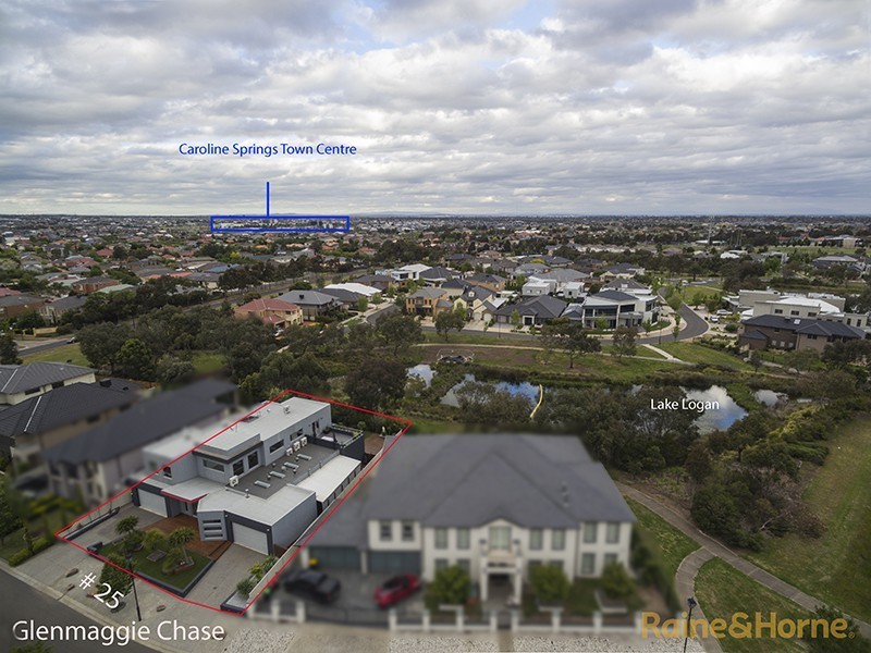 25 Glenmaggie Chase, Caroline Springs VIC 3023