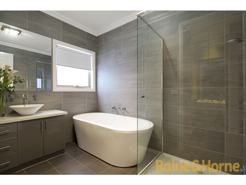 5 Catani Court, Burnside Heights VIC 3023