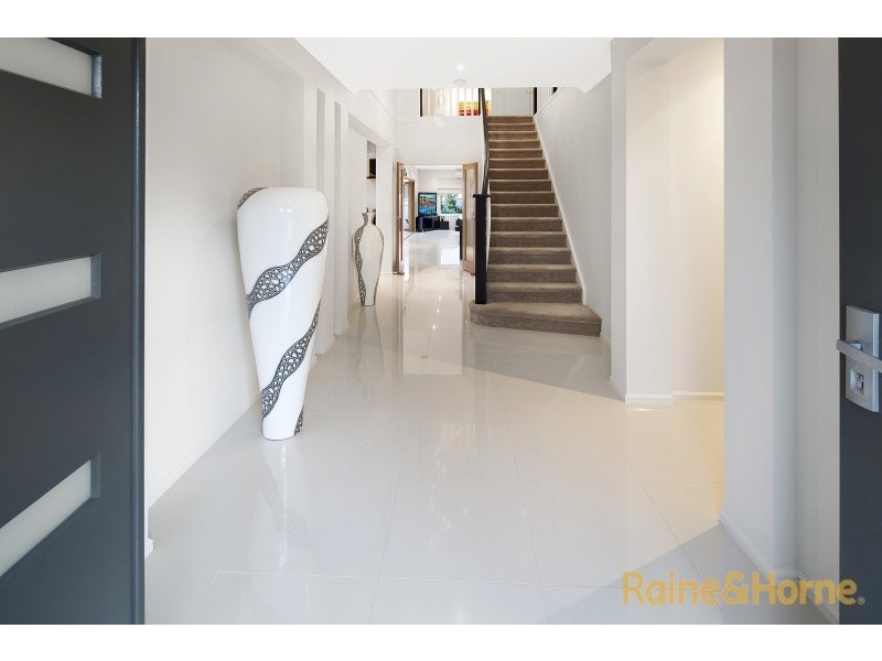 6 Chorlton Place, Caroline Springs VIC 3023