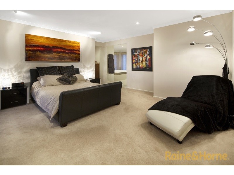 6 Chorlton Place, Caroline Springs VIC 3023