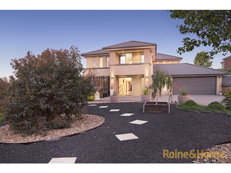 6 Chorlton Place, Caroline Springs VIC 3023