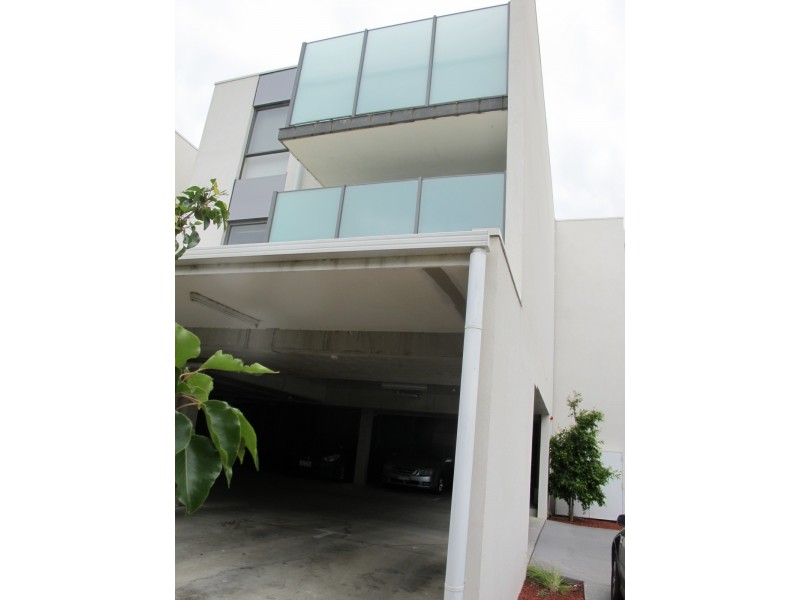 17/21-29 Trickey Avenue, Sydenham VIC 3037