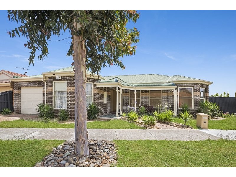 13 Hannah Avenue, Hillside VIC 3037