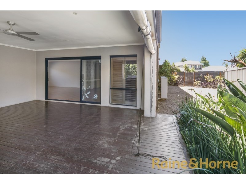 8 Drummond Street, Caroline Springs VIC 3023