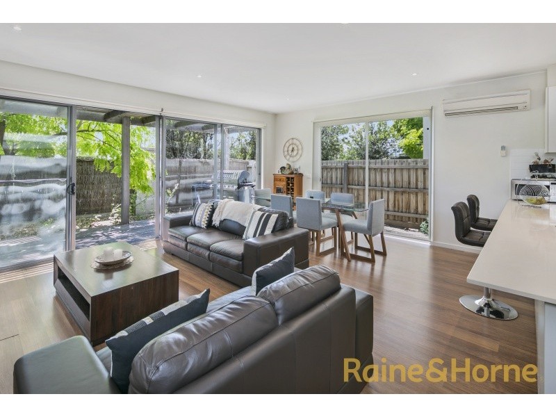 5/1-5 The Close, Caroline Springs VIC 3023