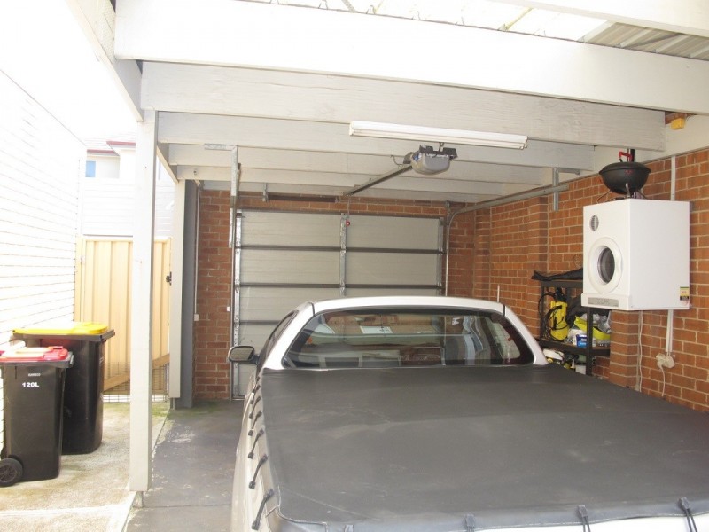 14 Oldis Close, Caroline Springs VIC 3023