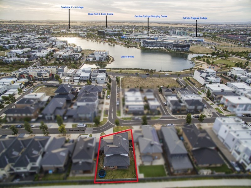 33 Boathouse Drive, Caroline Springs VIC 3023
