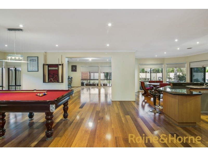 11 Edgewater Circuit, Cairnlea VIC 3023