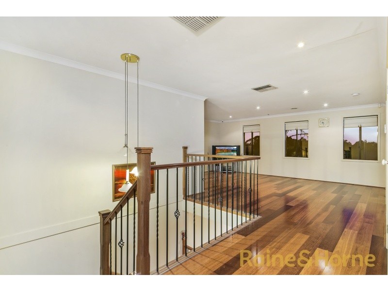 11 Edgewater Circuit, Cairnlea VIC 3023