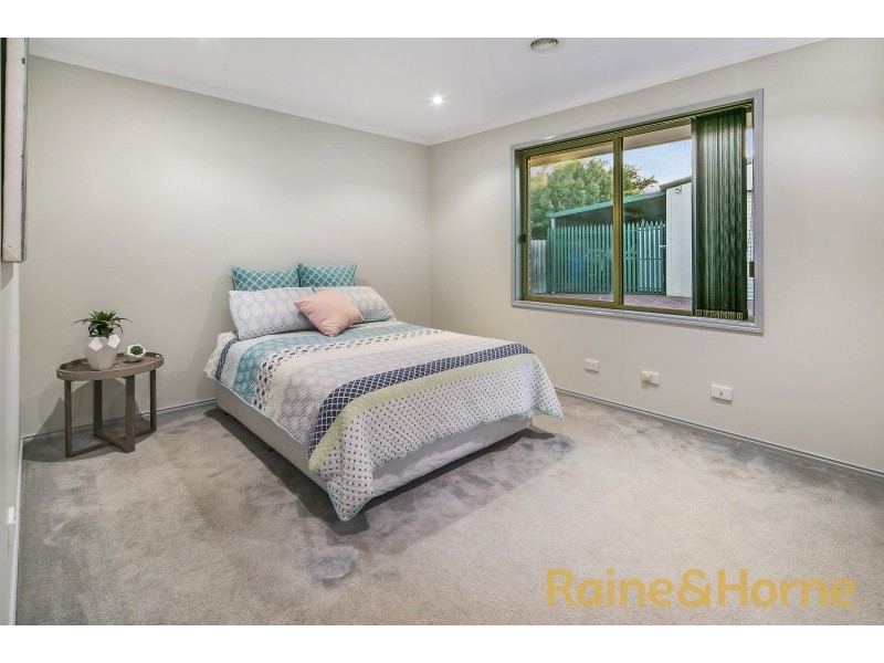 19 The Regency, Hillside VIC 3037