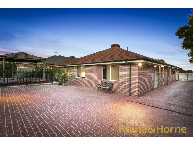 19 The Regency, Hillside VIC 3037