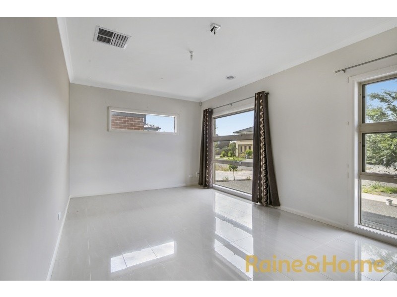 26 Annecy Boulevard ( Fraser Rise ), Plumpton VIC 3335