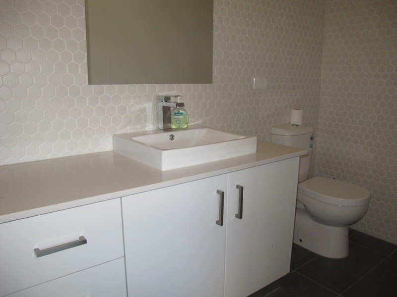 19/13 Greville Street, Caroline Springs VIC 3023