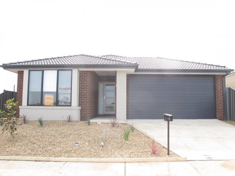 12 Trident Crescent, Plumpton VIC 3335
