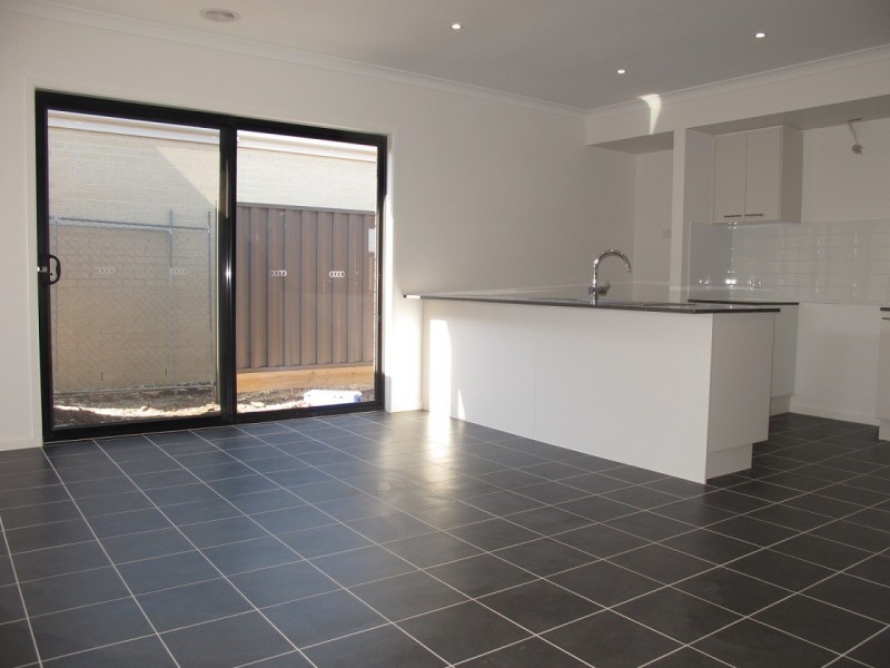 12 Trident Crescent, Plumpton VIC 3335