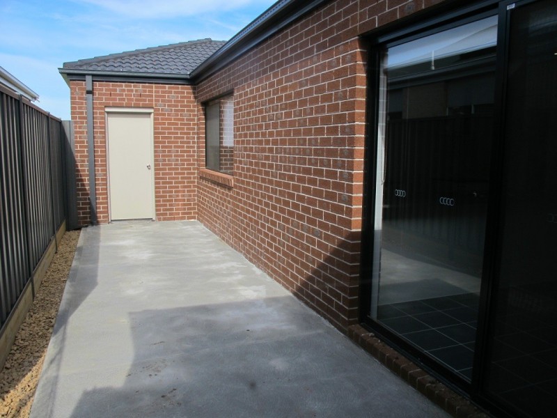 12 Trident Crescent, Plumpton VIC 3335