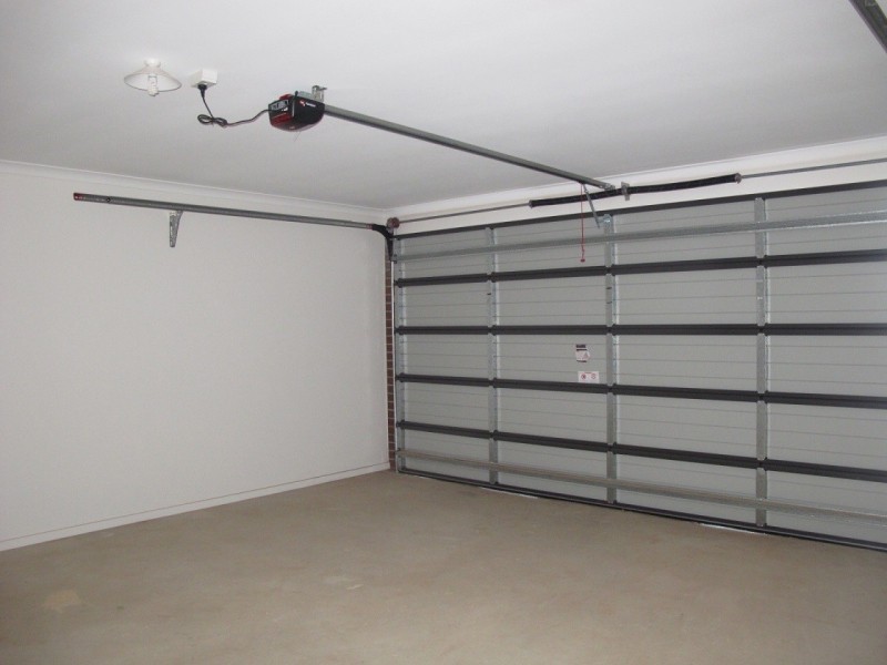 12 Trident Crescent, Plumpton VIC 3335