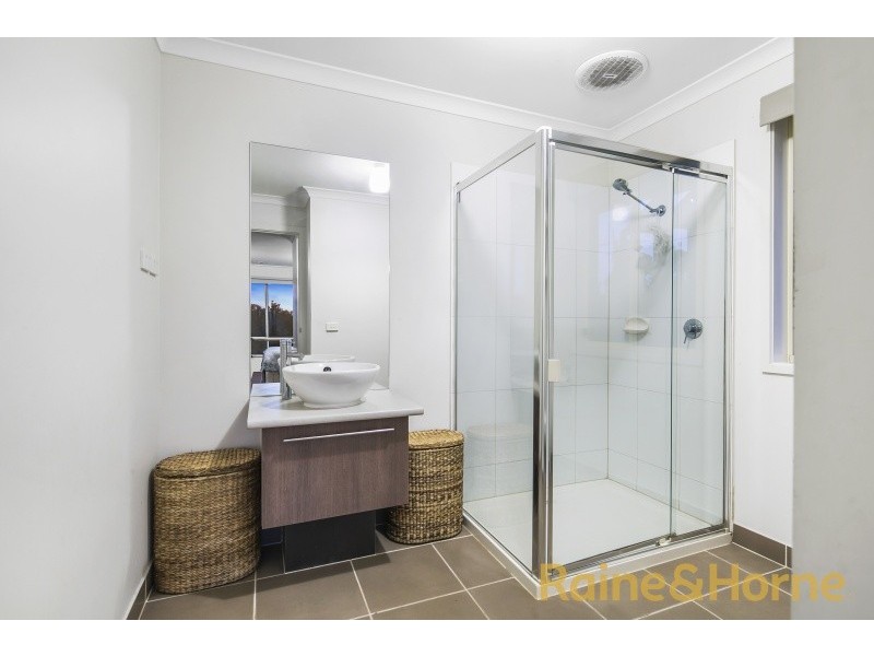 37 The Avenue, Sunbury VIC 3429